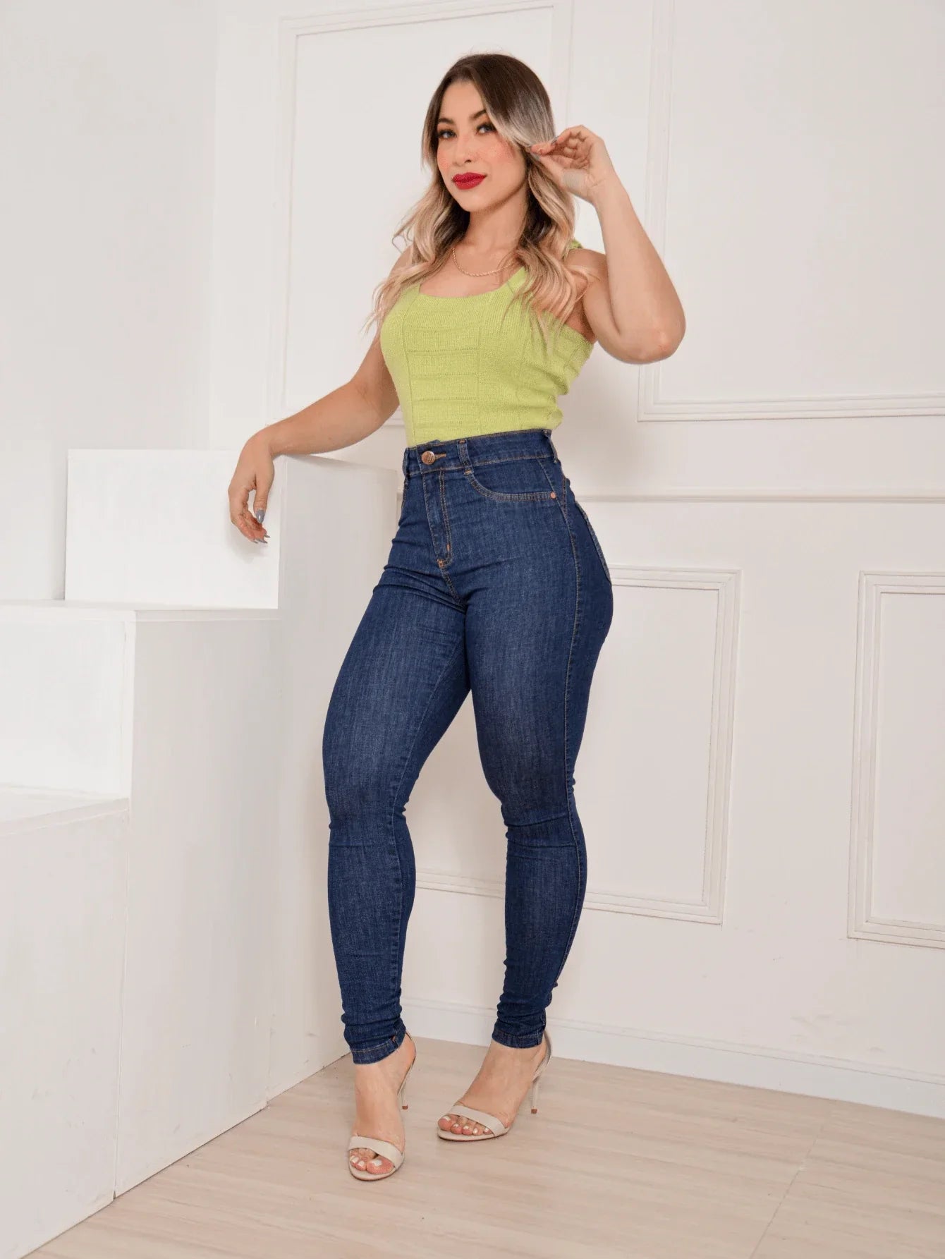Calça Contorno de Siena – Conforto que esculpe, elegância que abraça o corpo